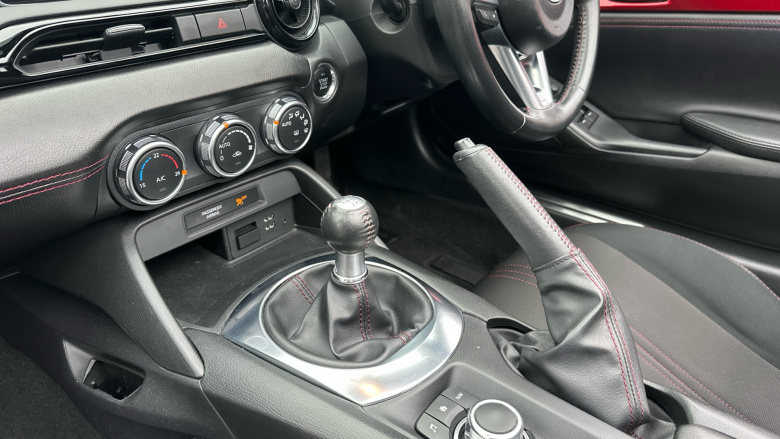 Mazda MX-5 1.5 SE-L Nav 2dr Petrol Convertible